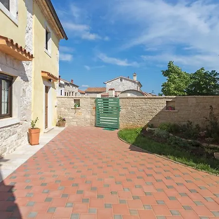 Villa Ive